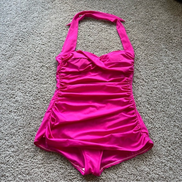 Catalina Suddenly Slim Hot Pink Slimming One Piece Swimsuit Size Medium 8-10 - Picture 1 of 9